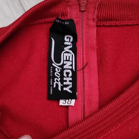 Givenchy sport vintage top size medium - Picture 6 of 6